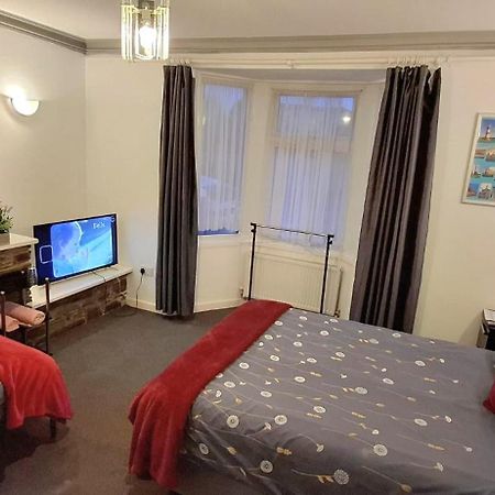 Plymouth Airbnb Экстерьер фото