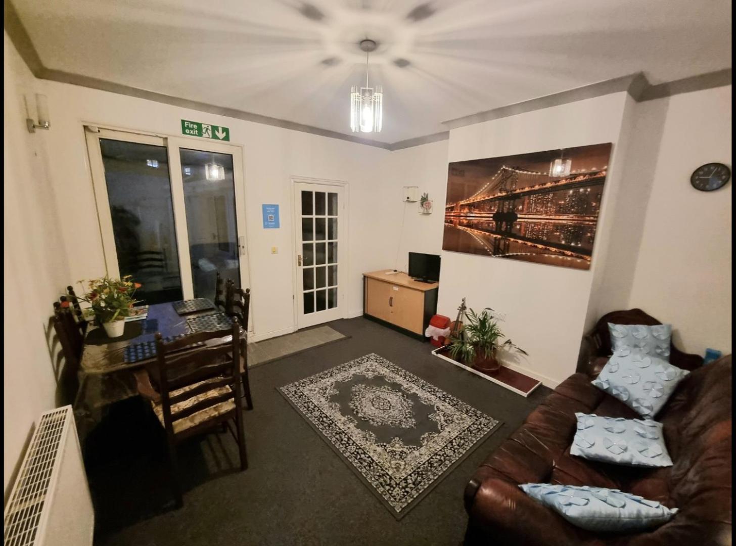 Plymouth Airbnb Экстерьер фото